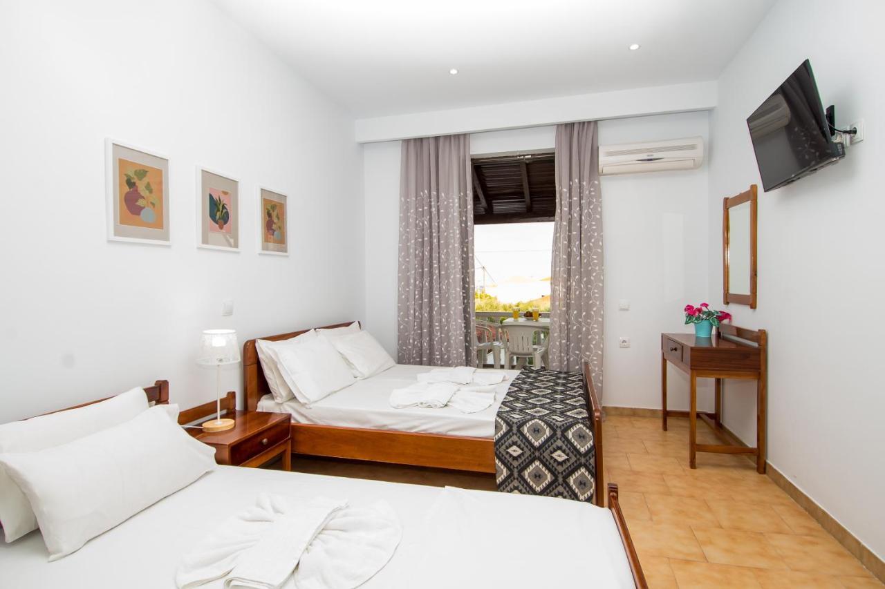 Leonidas Aparthotel *